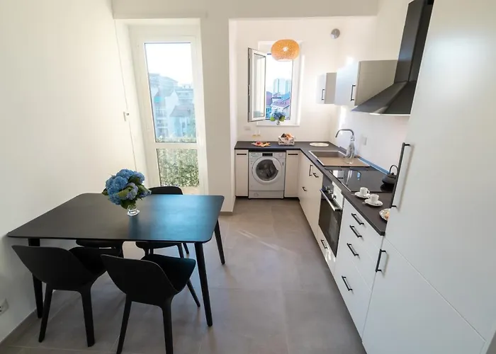 Luminosissimo Appartamento/ Terrazzo Esposto Sud Apartment Turin